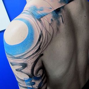 Tatuaje en el ombligo de acuarela abstracta #Abstract #Watercolor