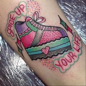 Cute platform shoe inspired by the Spice girls tattoo by @samanthapixierobson #spicegirlstattoo #spicegirls #spiceupyourlife #platformshoes