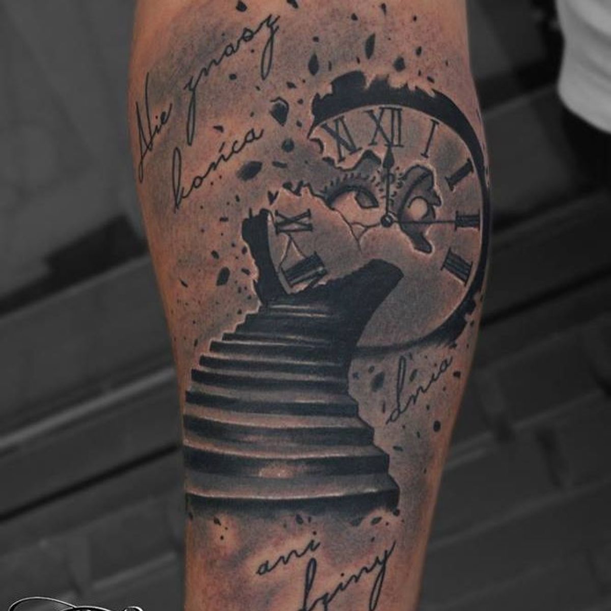 Tattoo uploaded by Filipe Lopes • #xadrez #chess #RafałBiliński #fromhell  #macabras #blackwork #pretoecinza #blackandgrey #tatuadorpolones  #talentodapolonia #brasil #brazil #portugues #portuguese • Tattoodo