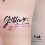 Gustavo #BirãoLettering #brazilianartist #TatudoresDoBrasil #brasil #brazil #lettering #caligraphy #caligrafia #nome #name #gustavo #data #date #numerosromanos #romannumerals