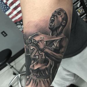 via Instagram by @tattoolx #KobeBryant #NBA #basketball #Lakers #tattoolx #blackandgrey