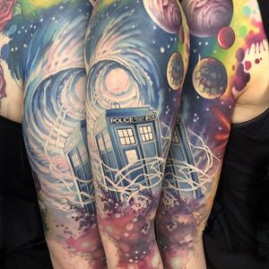 The Tardis by Teresa Sharpe (via IG-teresasharpeart) #neotraditional #teresasharpe #bestink #color