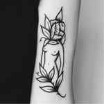 Nice tattoo by Lydia Marier #LydiaMarier #minimalistic #blackwork #traditional #flower