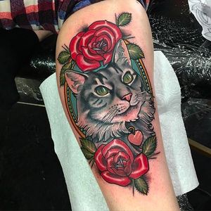 Cat and Roses Tattoo by Sadee Glover @Sadee_Glover #SadeeGlover #SadeeGloverTattoo #Neotraditional #Neotraditionaltattoo #BlackChaliceTattoo #Swindon #England #Cat #Roses