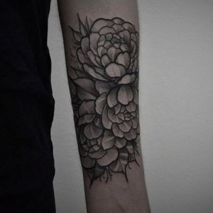 Flower tattoo by Taras Shtanko #TarasShtanko #dotwork #nature #flower
