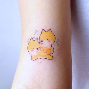 Shiba Inu tattoo by Niki #niki #nikisugaa #dogtattoos #color #watercolor #small #newtraditional #cute #shibainu #dog #puppy #petportrait #stars #sparkle