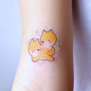 Shiba Inu tattoo by Niki #niki #nikisugaa #dogtattoos #color #watercolor #small #newtraditional #cute #shibainu #dog #puppy #petportrait #stars #sparkle