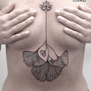 Refined ginkgo leaf tattoo by Mirja Fenris #ginkgo #leaf #MirjaFenris #sternum #linework #blackwork
