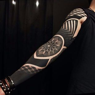 Patrón de tatuaje por Ervand Akopov #pattern #patternwork #blackwork #blackworkpattern #blackpattern #blackink #blackworktattoo #mandala #ErvandAkopov