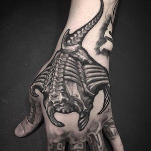 Sting ray hand tattoo by @Garaskull #skeleton #black #blackwork #xray #hand #stingray