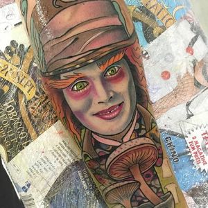 Johnny Depp as the Mad Hatter from the film adaptation of Alice in Wonderland via Roger Mares (IG—mares_tattooist). #AliceinWonderlan #JohnnyDepp #neotraditional #portraiture #RogerMares #theMadHatter