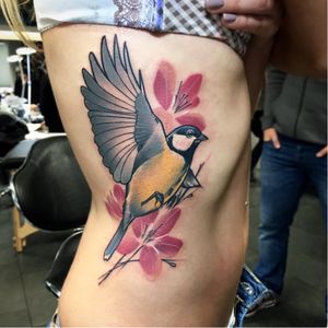 Chickadee tattoo by Julia Szewczykowska #JuliaSzewczykowska #bird #neotraditional #chickadee