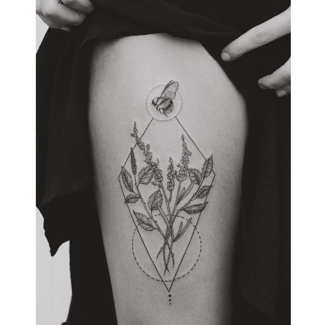 Geometric Flower Tattoo | Geometric flower tattoo, Shape tattoo, Beautiful  tattoos