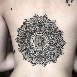Mandala by Caco Menegaz #CacoMenegaz #blackwork #dotwork #linework #mandala #geometric #sacredgeometry #ornamental #pattern #floral #shapes #leaves #tattoooftheday