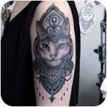 @flonuttall #tattoodo #cat #geometric #flonuttall