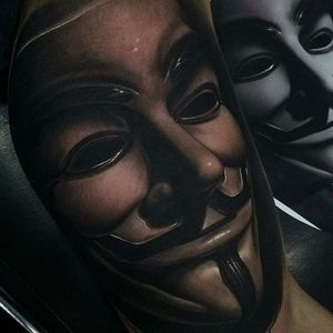 Super cool Guy Fawkes mask from V for Vendetta! Tattoo by Fredy Tomas. #FredyTomas #ExoticTattoo #realistictattoo #V #guyfawkes #VforVendetta