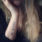 Artist unknown, date tattoo from @roberta.collidoro via Instagram #datetattoo #romannumerals #romannumeral #blacktattoos #robertacollidoro