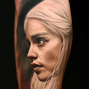 Daenerys Targaryen de Game of Thrones #NikkoHurtado #gringo #realismo #realism #realismocolorido #daenerystargaryen #emiliaclarke #gameofthrones #got #serie #tvshow #nerd #geek #georgerrmartin #portrait #retrato