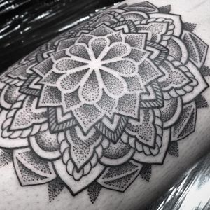 Mandala tattoo by Chris Bint #ChrisBint #Bintt #mandala #blackandgrey #mandalastyle #dotwork #patternwork