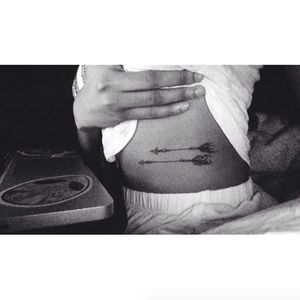Lauryn McClain's new arrow tattoos. #LaurynMcClain #McClainSisters #Music #Celebrities