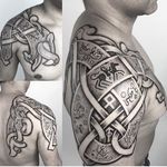 Epic shoulder tattoo by Sean Parry #SeanParry #nordic #viking #handpoked #handpoke #dotwork