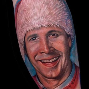 Clark Griswold by Liz Cook #LizCook #color #realism #realistic #hyperrealism #ClarkGriswold #NationalLampoon #christmas #holiday #movie #movietattoo #santa #portrait #face #tattoooftheday