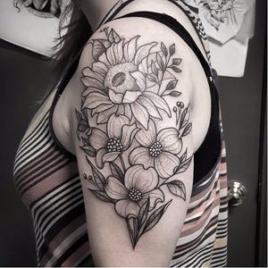 Botanical tattoo by Cutty Bage #CuttyBage #sketch #sketchstyle #blackwork #flower
