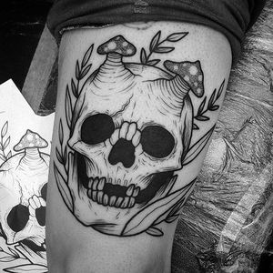 Skull and Shrooms Tattoo by Matt Pettis @Matt_Pettis_Tattoo #MattPettis #MattPettisTattoo #Black #Blackwork #Blacktattoo #Blacktattoos #London #Skull #Shrooms #btattooing #blckwrk