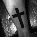Simple crucifix by Marco Antonio (via IG -- marco.labtattoo) #marrcoantonio #crucific #cross