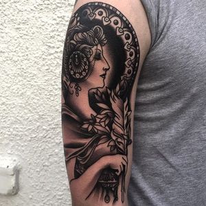 Lady tattoo by Will Geary #traditional #traditionaltattoo #blackwork #blackworktattoo #boldtattoos #blackworkladytattoo #ladytattoo #WillGeary