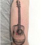 Pointillism tattoo by Anna Neudecker. #pointillism #dotwork #AnnaNeudecker #guitar #landscape