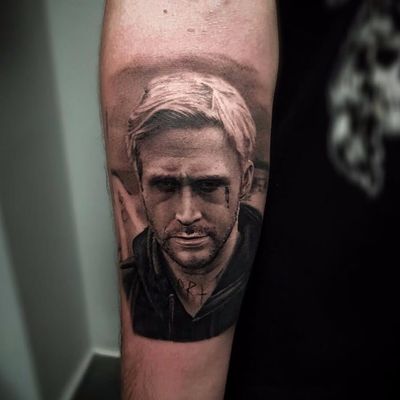 The Place Beyond the Pines Tattoo by Cristian Marin #CristianMarin #blackandgrey #realism #realistic #hyperrealism #photorealism #movietattoo #ryangosling #portrait #tattoo #placebeyondthepines #tattoooftheday