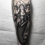 Sea Witches by Rebecca DeWinter (via IG-rebeccadewinterttt) #illustrative #black #nature #mermaid #siren #seawitch #dagger #woman #witch #rebeccadewinter