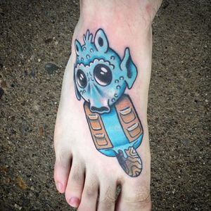 How could Han shoot this cutie? (via IG - fearlessfoxes) #StarWars #StarWarsTattoo #Greedo