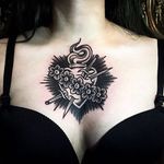 Sacred Heart Tattoo by Scar Tattooer #sacredheart #blackwork #blackworkartist #black #korean #koreanartist #ScarTattooer