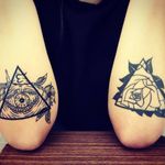 Tattoo arms. (via IG - arantxink) #Triangle #TriangleTattoos #TriangleTattoo #Geometry #Geometric