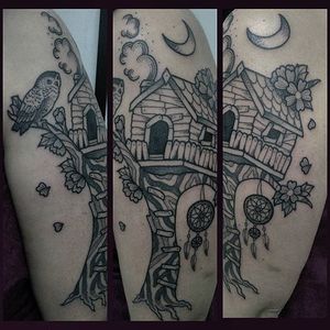 Tree House Tattoo by Catia Gonefishing #treehouse #creativetattoo #fantasy #CatiaGonefishing