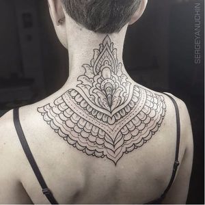 Superb ornamental tattoo by Sergey Anuchin #SergeyAnuchin #linework #geometric #ornamental #mehndi #nape