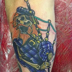 Skeleton bagpipper by Kyle Smith (via IG -- landahoytattoos) #kylesmith #scotland #scottishtattoo #scottishpridetattoo