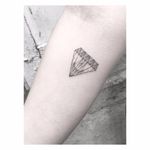 Diamond tattoo by Max Le Squatt #MaxLeSquatt #fineline #blackandgrey #diamond #linework