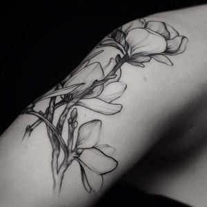 Blackwork flower tattoo by Dmitriy Zakharov. #DmitriyZakharov #blackwork #dotwork #flower #floral