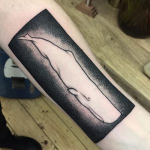 A sperm whale traversing the deep sea by Rebecca Vincent (IG-rebecca_vincent_tattoo). #blackwork #illustrative #RebeccaVincent #spermwhale
