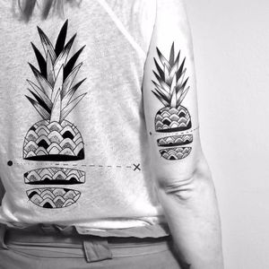 Pineapple tattoo by Miriam Frank #MiriamFrank #graphic #childhood #pineapple