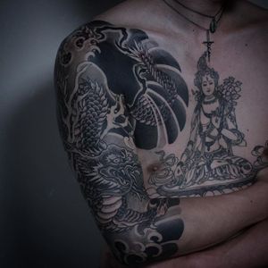 Dragon Tattoo by Gotch #japanese #japanesetattoo #japanesetattoos #bestjapanesetattoos #classicjapanese #dragon #japanesedragon #japaneseartists #Gotch #GotchTattoos