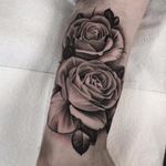 The many petals by Pete the Thief #PetetheThief #blackandgrey #realism #realistic #hyperrealism #rose #roses #leaves #thorns #flowers #floral #tattoooftheday