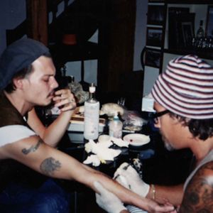 Jonathan Shaw tattooing Johnny Depp #JonathanShaw #ScabVendor #JohnnyDepp