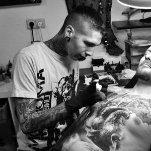 Florian Karg via Vicious-circle #floriankarg #artist #tattooist #tattooartist #viciouscircle