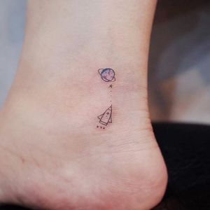 Rocket by Witty Button Tattoos (via IG-wittybutton_tattoo) #microtattoo #color #tinytattoo #WittyButton