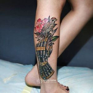 Gauntlet tattoo by Nikita Shpak #gauntlet #knight #war #armor #NikitaShpak