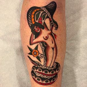 Rad and classy naked lady with a cobra. Tattoo by Zach Nelligan. #ZachNelligan #MainStayTattoo #traditionaltattoo #classic #snake #girl #cobra